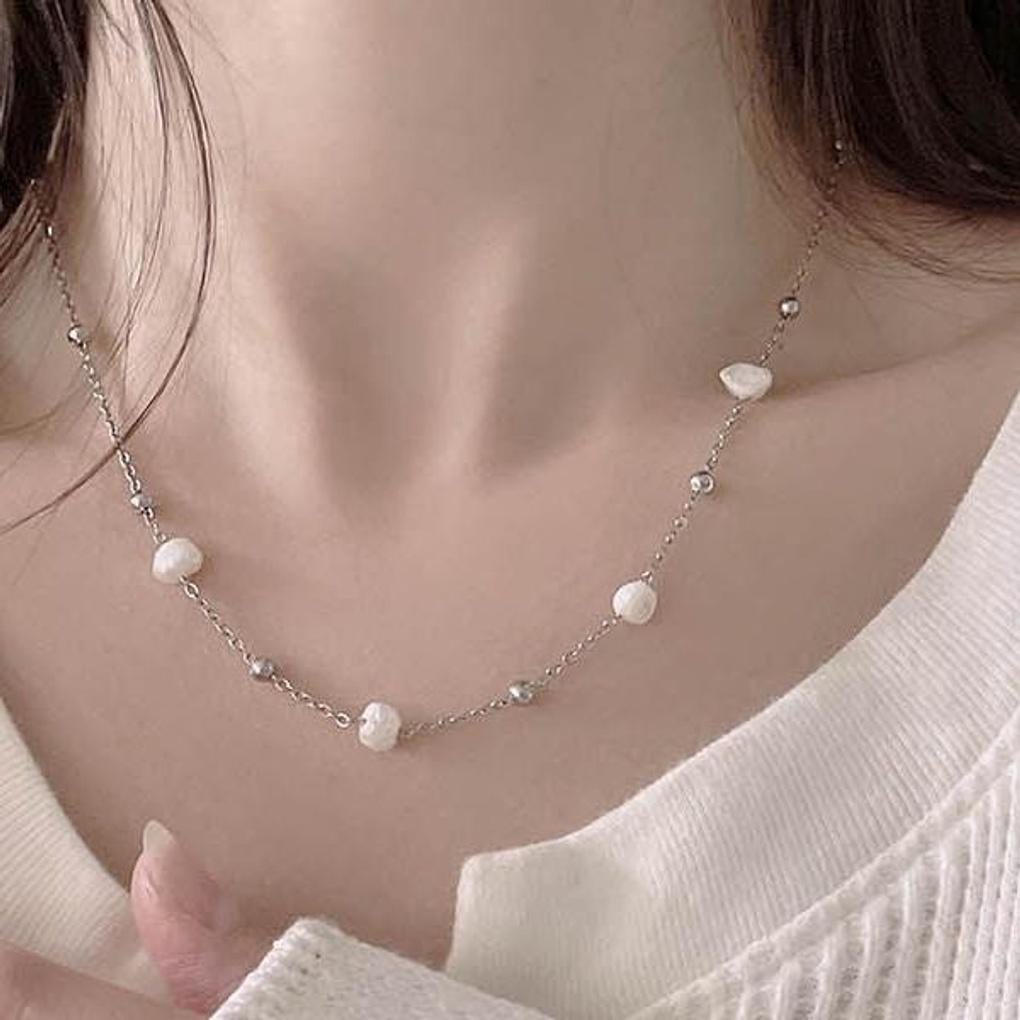 Women's Daily Layered Pearl Necklace (2 types)