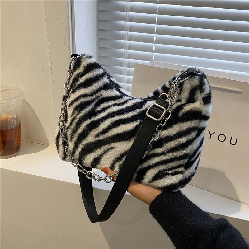 Высокая стоимость иностранного стиля плюшевая маленькая сумка-тоут милая пушистая сумка через плечо сумка-мессенджер