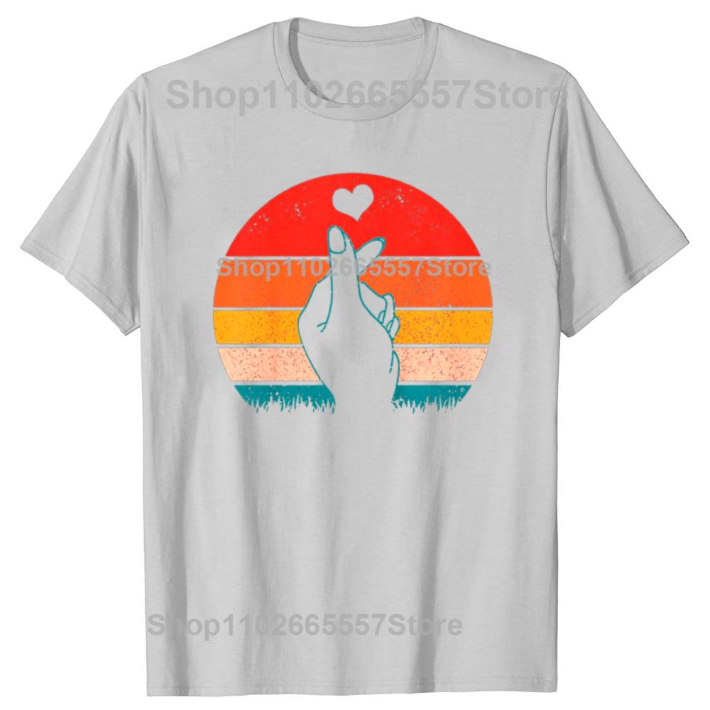 KPop Heart Hand Symbol Korean Pop Vintage T Shirts Graphic Cotton Streetwear Short Sleeve Birthday Gifts Tshirt Mens Clothing