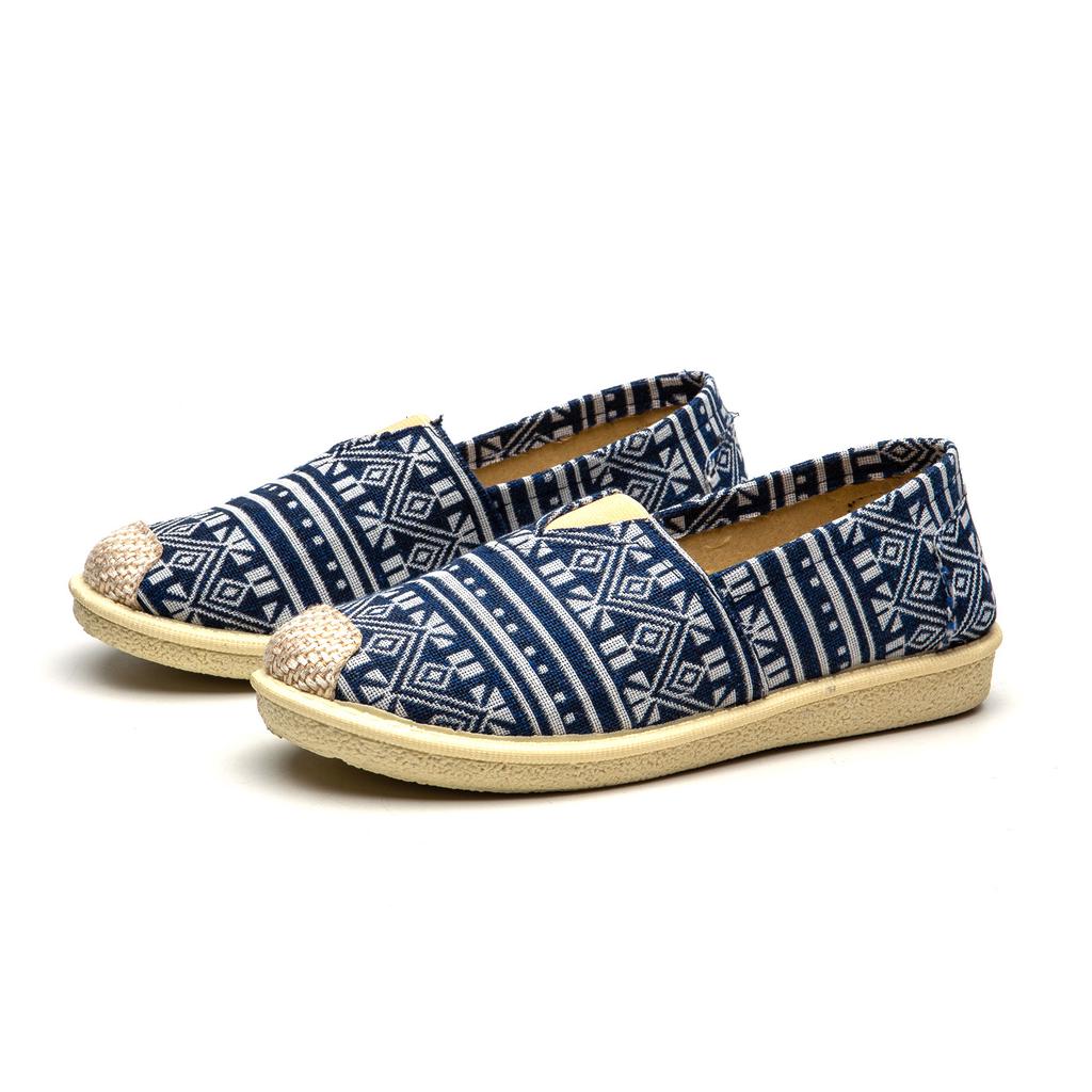 Новая модная обувь из парусины женская студенческая на плоской подошве повседневная рыбацкие туфли ленивая обувь