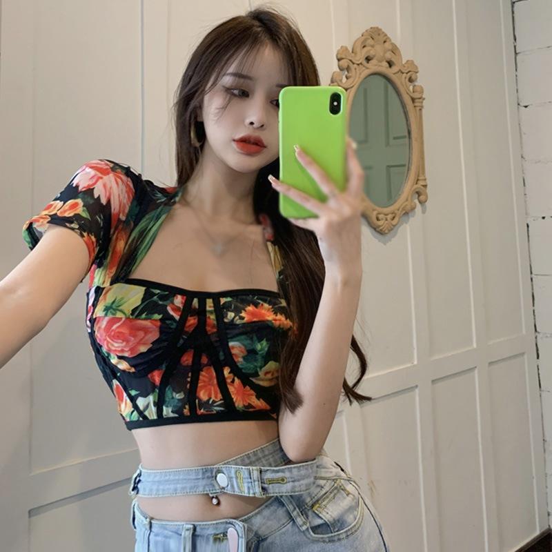 Женский тонкий топ с квадратным воротником и цветочным принтом, с открытым пупком и короткими рукавами