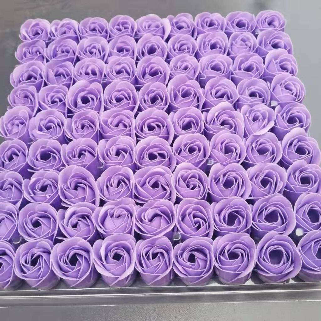 Valentine's Day Gift for Girlfriend 81 Rose Soap Flowers Without Base and Fragrant DIY Soap Flower Decoration Gift Box Soap Rose