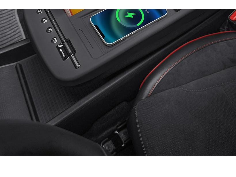 Силиконовая защитная накладка для Hyundai Tucson '24-'26, окно подъема консоли