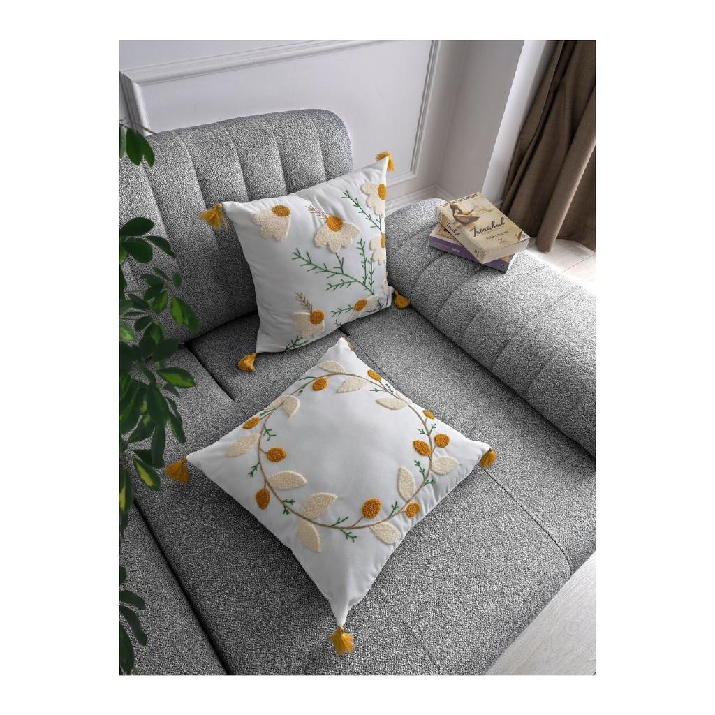 2 чехла на подушку с вышивкой из белой ткани