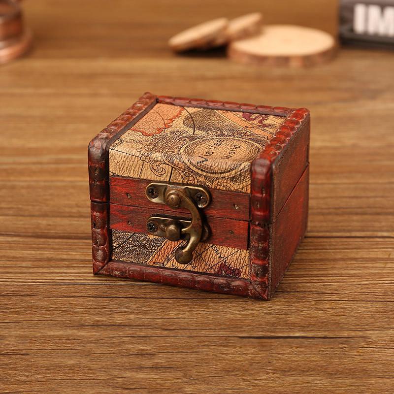 Exquisite European Vintage Wooden Small Storage Box Creative Badge Brooch Jewelry Box Imitate-Old Hand Made Tabletop Ornament
