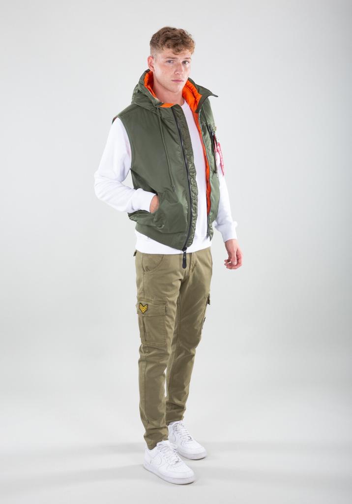 Зимняя куртка Alpha Industries Hooded MA-1 Vest (178132) sage green
