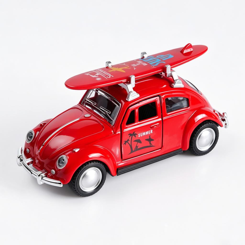 1:36 Красный литой автомобиль Volkswagen Beetle с доской для серфинга, Металлическая модель с механизмом оттягивания и открывающимися дверями, Ретро-игрушка для летнего пляжа для детей