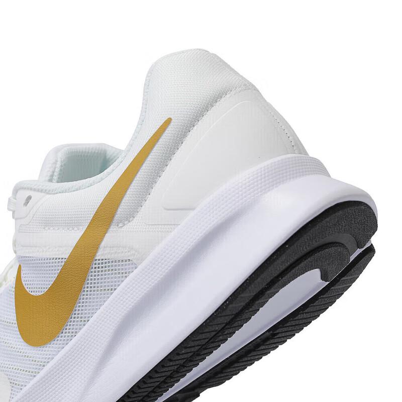 Nike Мужские беговые кроссовки Run Swift 3 DR2695
