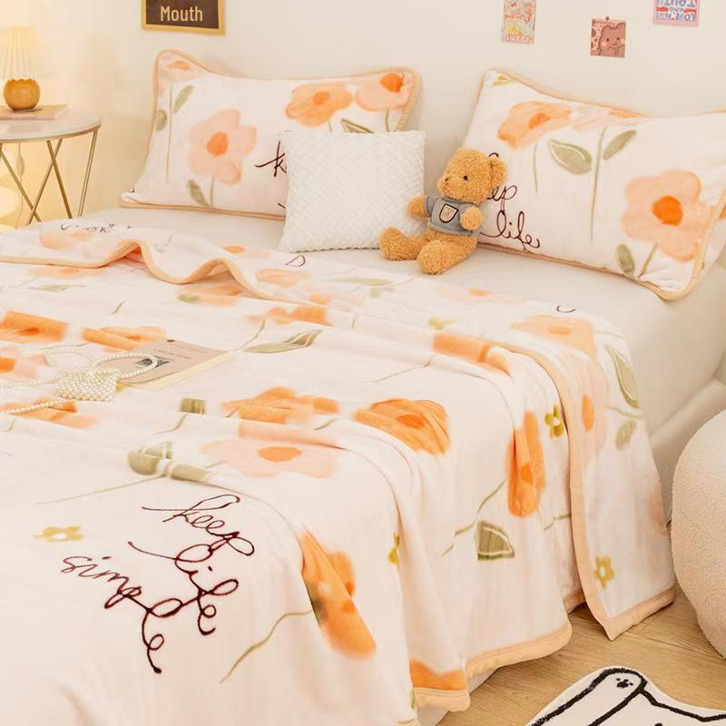 Coral Fleece Flannel Blanket - Winter Gift, Cozy Nap Blanket for Kids & Office