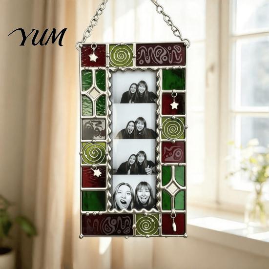 Portable Hanging Photo Holder Acrylic Frame Light Catcher, Retro Stained Glass Style for Polaroid Display with Chain, Transparent Decorative Ornament