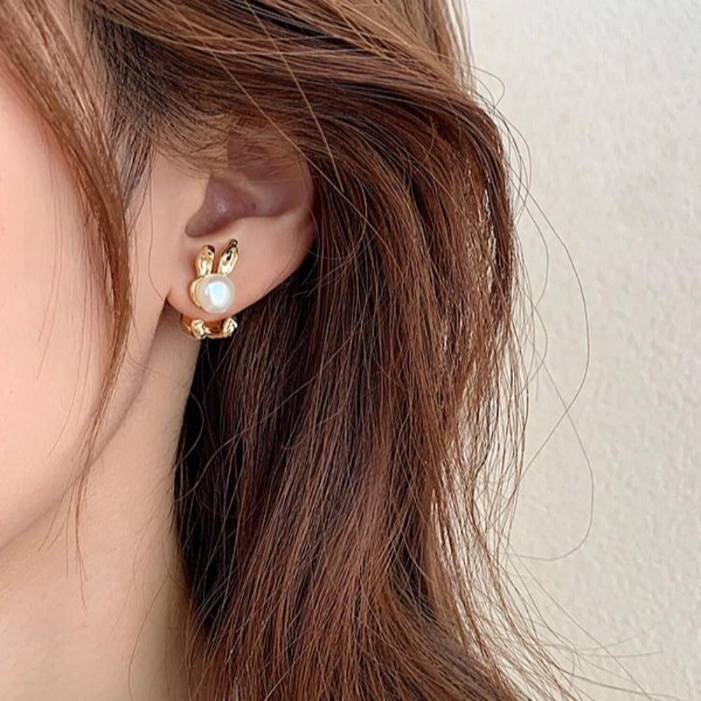 Cute Rabbit Ear Studs Sweet Ladies Pearl Earrings Exquisite Rabbit Earrings Spring Summer