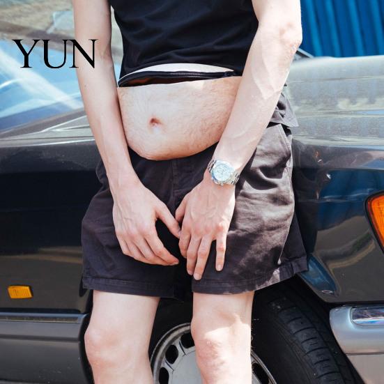 Comfortable Elastic Waist Strap Funny Belly Bag, Realistic Big Novelty Fanny Interesting Christmas Stocking Stuffers Pack with Adjustable Strap,