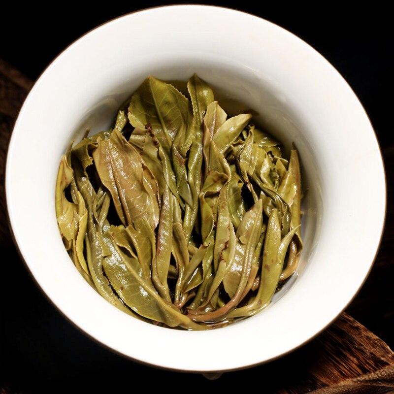 Весенний сырой чай пуэр 2020 года «Торт Гонг с бородой дракона» Чай Шэн Пуэр из древнего дерева 357 г