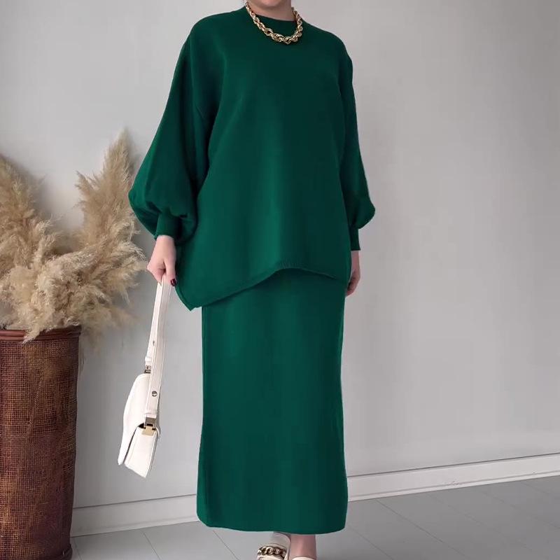 Осень 2024 Европейский и американский однотонный свободный вязаный топ и юбка А-силуэта