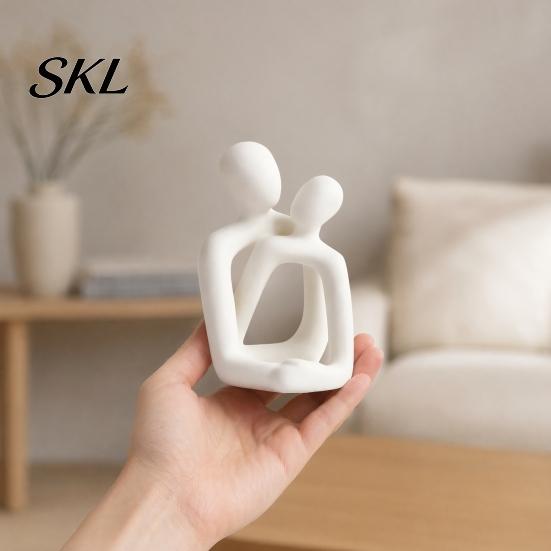 Compact Romantic Indoor Sculpture 3D Printed Abstract Couple Statue, Minimalist Couples Bedroom Decor, White Hugging Lovers Sculptures, Long-lasting