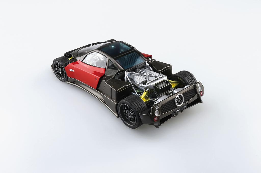 Aoshima Bunka Kyozaisha The Supercar Series Pagani Zonda F Пластиковая модель литьевого цвета 1/24 № 19 '05