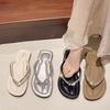 High-end Rhinestone Flip-flops Women's Summer Wear New Fashion Non-slip Fairy Toe Beach Sandals