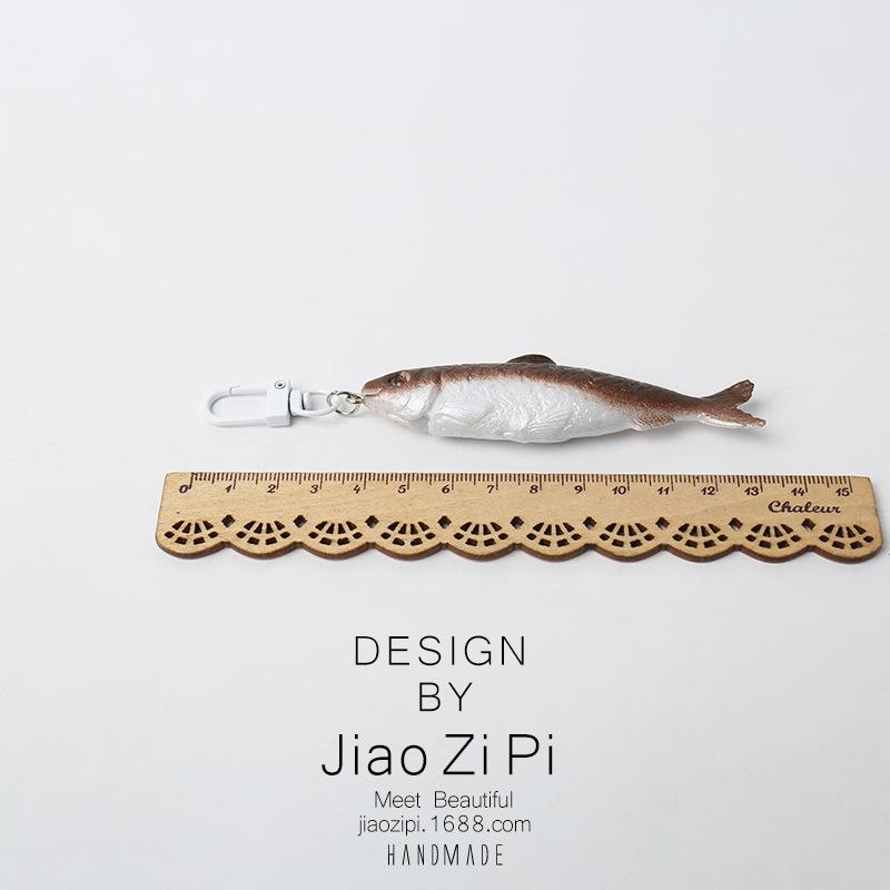 Брелок в виде забавной соленой рыбы в японском стиле: Реалистичные подвесные украшения для рюкзака, персонализированные забавные аксессуары