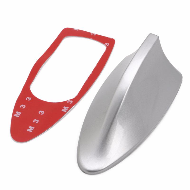 Универсальная антенна для автомобильного радиоприемника Shark Fin на крышу автомобиля