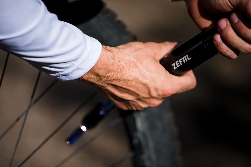 Велосипедный портативный насос Zefal Mini, алюминиевый, черный, 8470 Zéfal Mt.