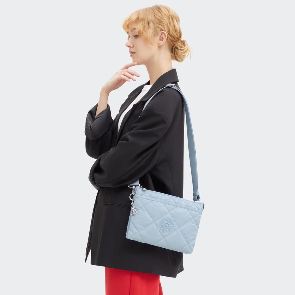 RIRI L Светящийся синий Ql KI59738FC [Kipling] 1л