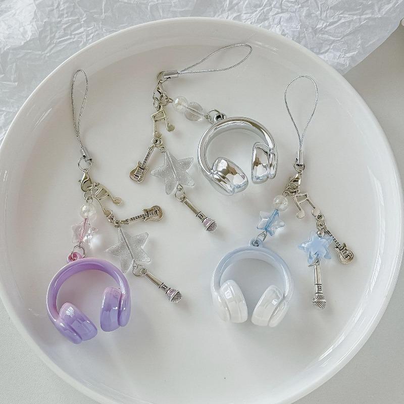 Ins Wind Music Headset Shape Mobile Phone Chain Personality Backpack Pendant Musical Note Keychain Creative High-value Pendant