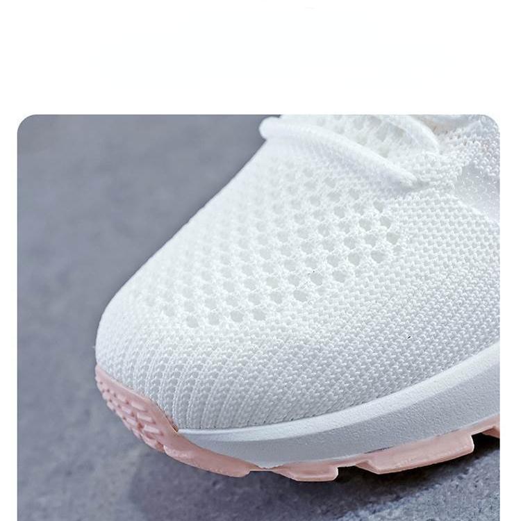 Spring and Autumn New Style Flying Woven Mesh Soft Sole Sports Shoes for Women White Breathable Flat Casual Shoes