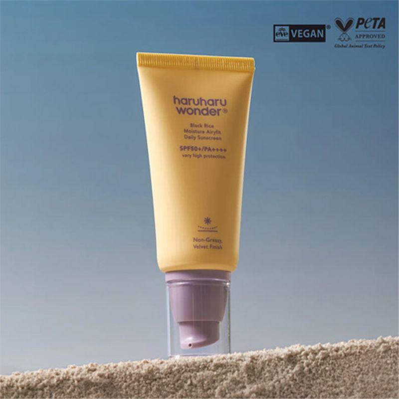 HARUHARU WONDER Солнцезащитный крем для лица Black Rice Moisture Airyfit Daily Sunscreen 50 мл
