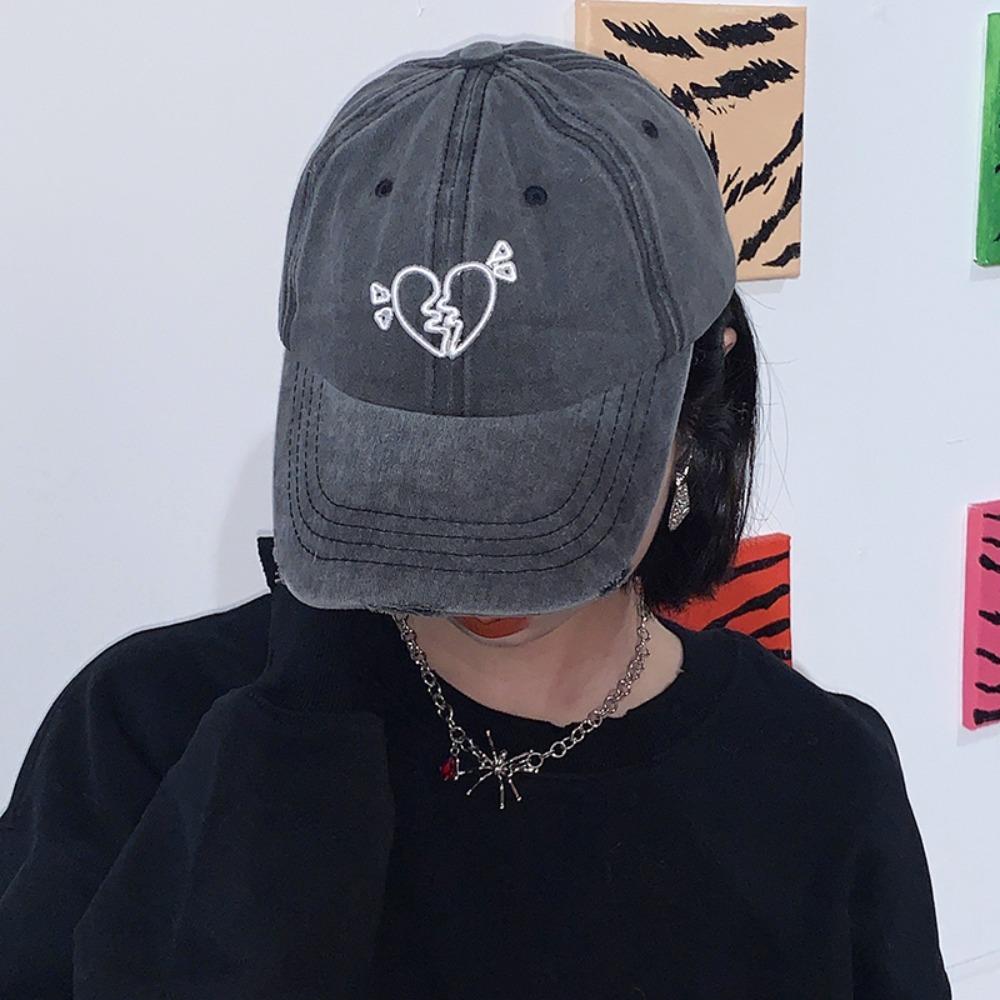 Korean Style Embroidered Sun Hat Cotton Washed Cotton Peaked Hat Love Heart Baseball Cap Outdoor