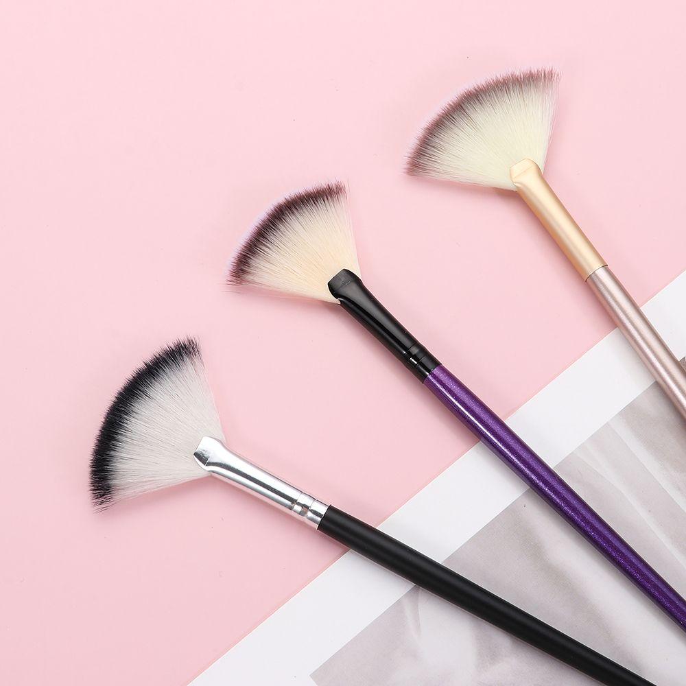 Cosmetic Makeup Tool Applicator Fan Brushes Professional Makeup Brush Powder Brush