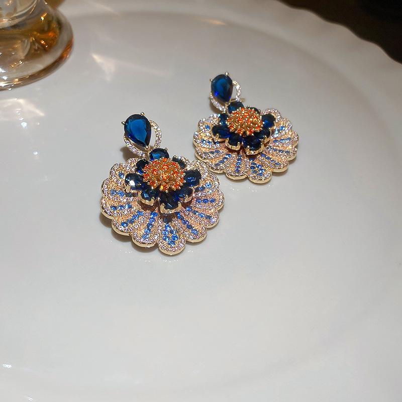 Французский придворный стиль Серьги-пусеты с прямоугольным цирконом на серебряных иглах Изысканные легкие роскошные высококлассные серьги Преувеличенные серьги Женщины