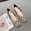 Soft-soled Flat Shoes Square Head Non-slip Flat-soled Single Shoes 2025 Iron Head New Cloth Versatile Shallow Mouth Doudou Shoes