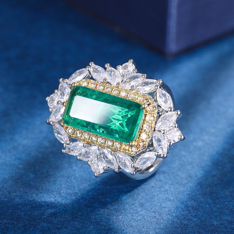 Ювелирные изделия Медное основание Золотое покрытие Набор украшений Имитация Изумруда Бриллиант Подвеска Кольцо Основной камень 8 * 16 6 * 8