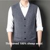 Мужской шерстяной жилет, осенне-зимняя мода, повседневный однотонный мужской кардиган без рукавов с V-образным вырезом, жилет, свитер для мужчин