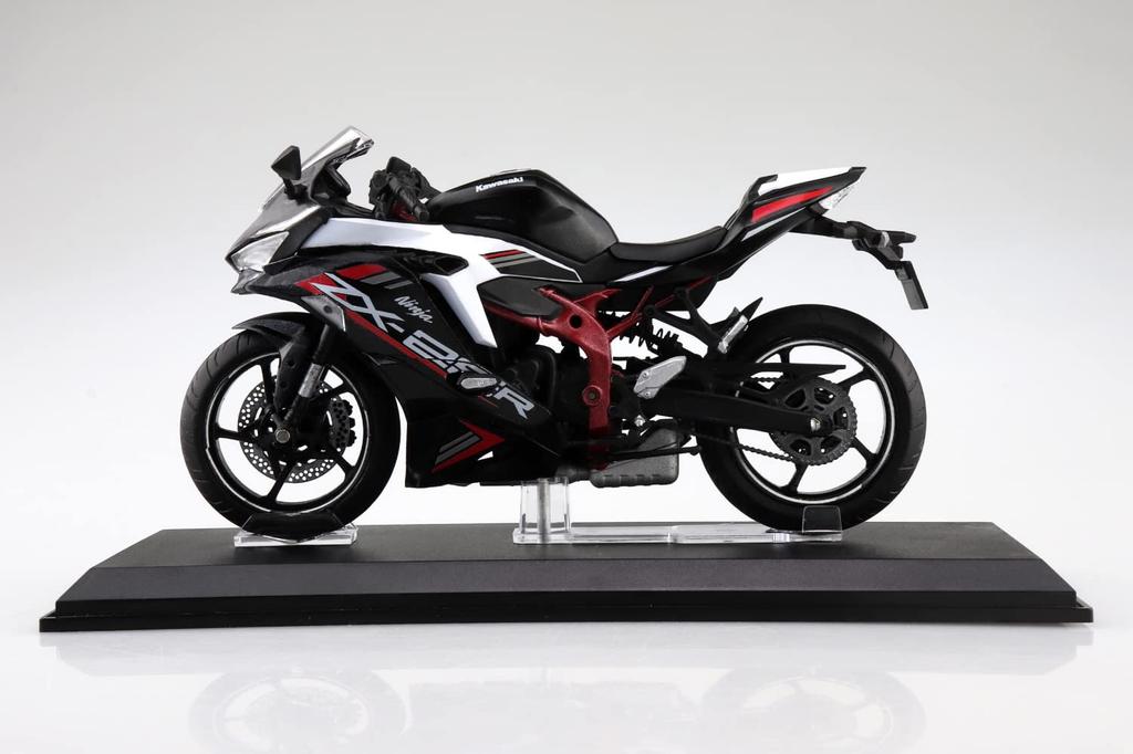 Skynet Completed Bike Kawasaki Ninja Metallic Spark Black x Pearl Flat Stardust White 1/12 ZX-25R