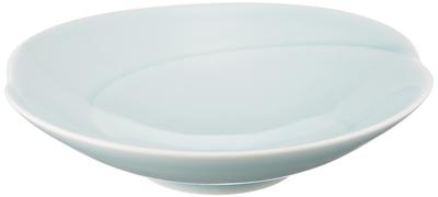 Hakusan Pottery Мелкая миска (Средняя) с бело-голубой глазурью, прибл.. 17 x 3.8 см, Томоэ, Керамика Хасами, Сделано в Японии, ama-456322