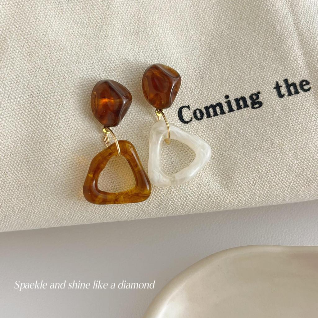 «Серьги-иглы Майяра 925»: "Янтарный жемчуг в стиле ретро для осени/зимы"