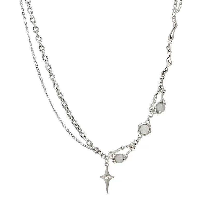 Ожерелье из белого лунного камня - Модная весенняя цепочка на ключицу для женщин, Стиль инфлюенсера, Нишевый дизайн, Аксессуары высокого класса.