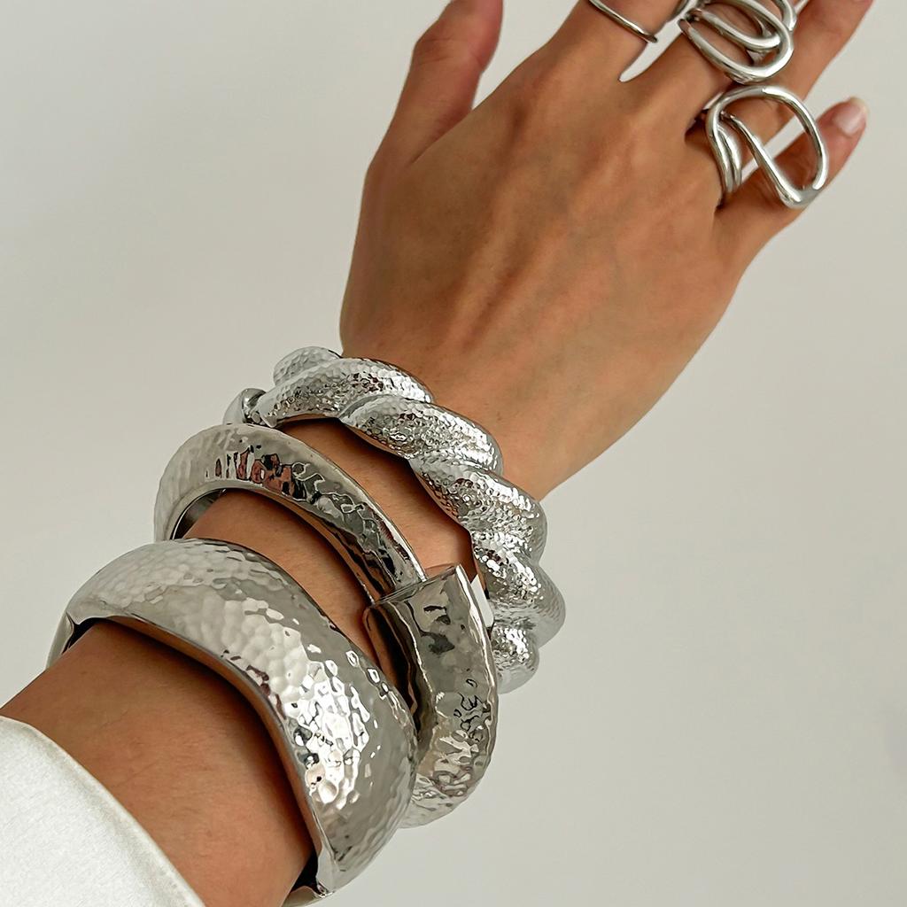 Personalised Exaggerated Wide Side Glossy Hammer Grain Bracelet Irregular Alloy Bracelet Set Fashion Commuter Senior Sense Ladies Jewellery