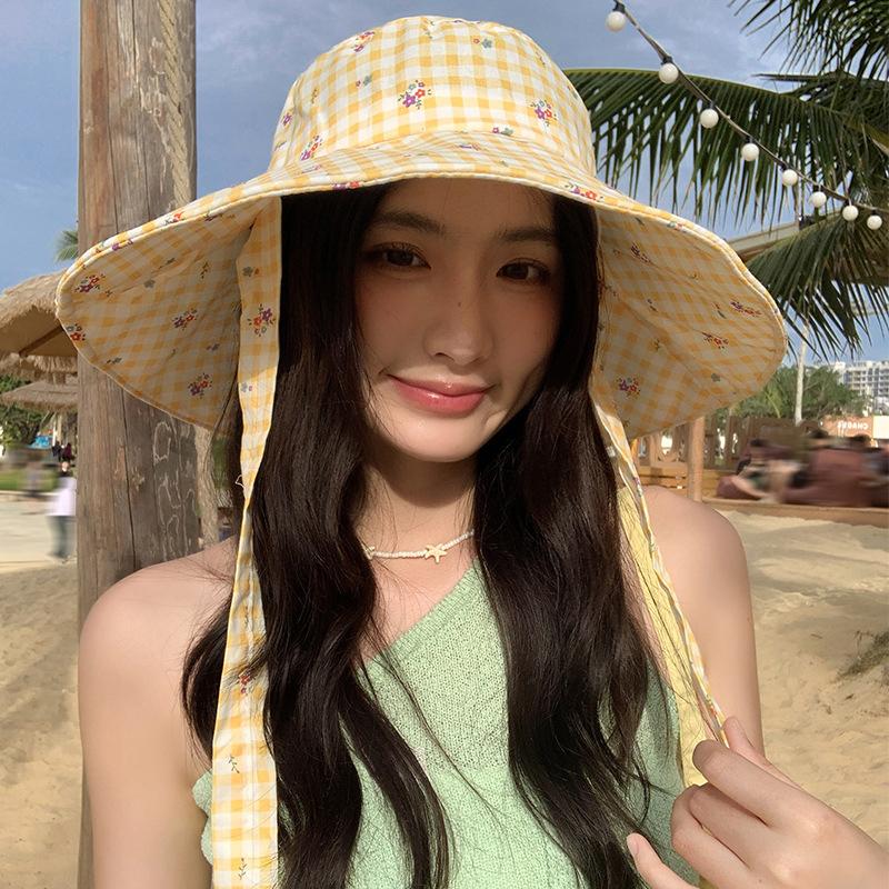 Двусторонняя клетчатая шляпа с широкими краями и шнуровкой, летняя универсальная солнцезащитная кепка для отдыха на открытом воздухе, милые контрастные цветные кепки в клетку для женщин