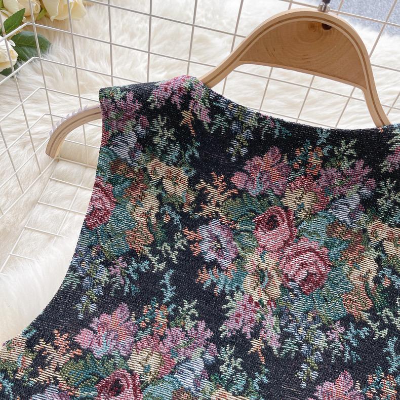 Винтажная шикарная майка с цветочным принтом, женская майка с вышивкой и v-образным вырезом во французском стиле, женская летняя рубашка в стиле ретро, ​​универсальный модный дизайн, вечерние жилет