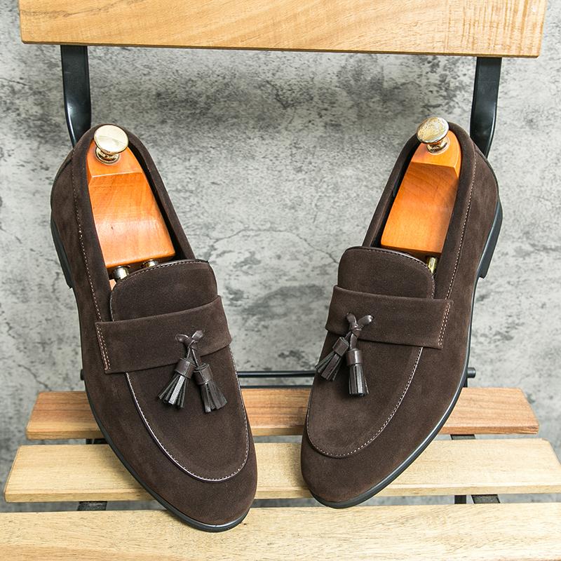 Fashion Spring New Reverse Suede Loafers Men's Luxury High Quality Classic Tassel Casual Shoes Comfortable Shoes Soft Sole Shallow Shoes