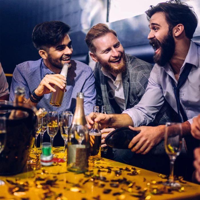 Jeu de société - SHOP-STORY - SHOTGAME - Apéro - 2 à 6 joueurs - Flèche tournante et verre à shot