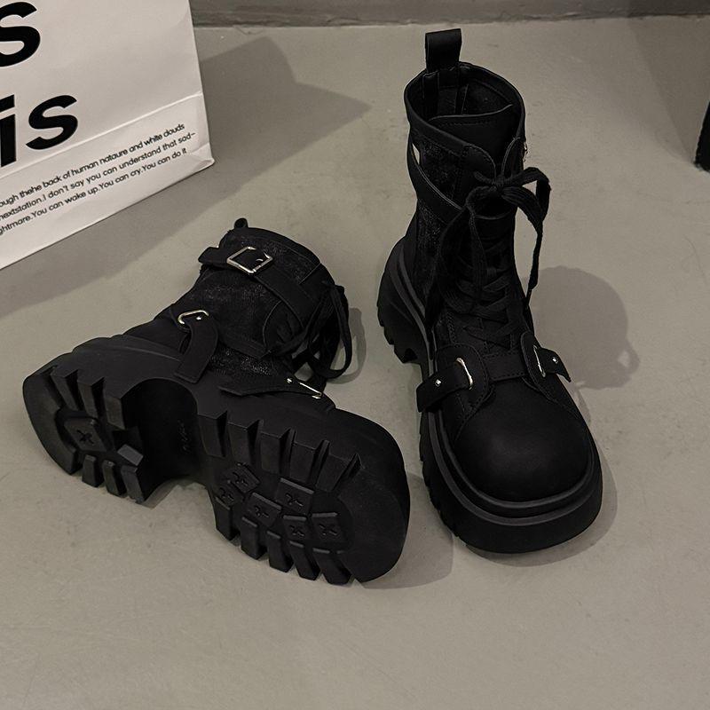 Кожаные джинсовые ботинки-платформы в европейском стиле - Женские новые мотоциклетные полусапожки 2025 года с увеличением роста, маленькие размеры