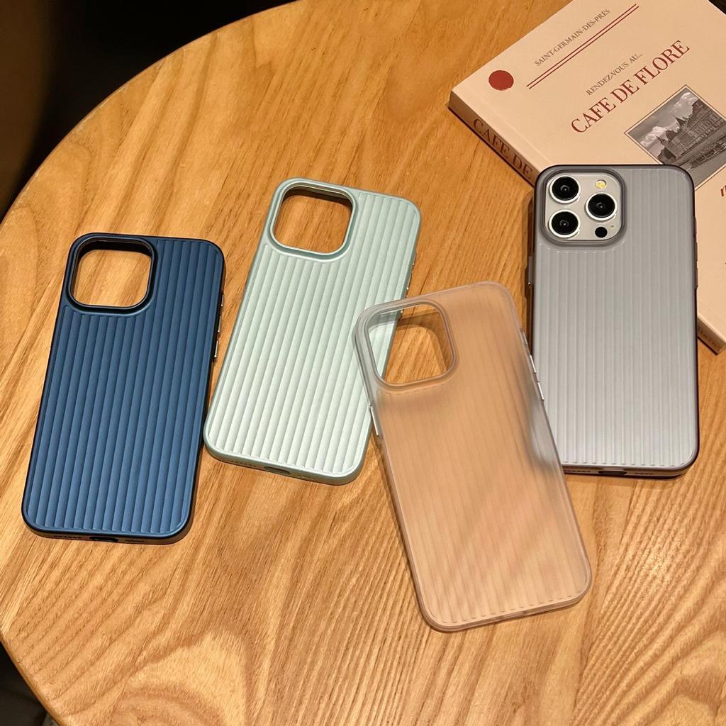 Frosted Anti-Fall Protective Case with Corrugated Light Shed Pattern for iPhone 16 Pro Max and Apple 5432