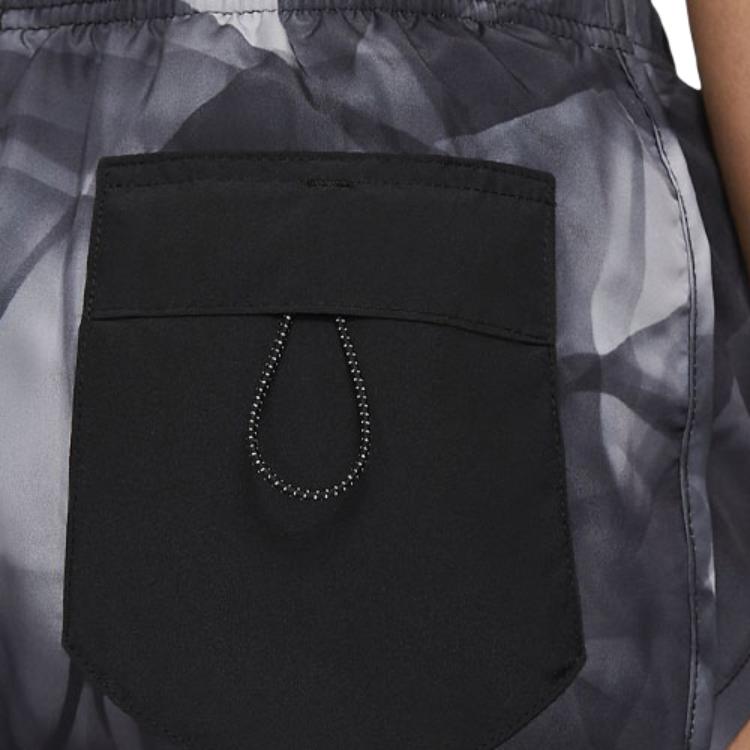 Nike Тканые шорты для бега Run Division Tempo со светоотражающим логотипом и теневым принтом, женские шорты черного цвета DA1077-010