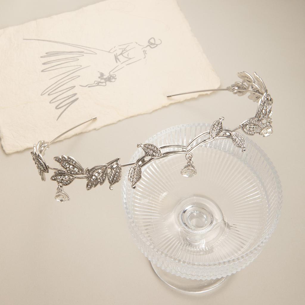 Fairy Advanced Sense of The Drilling Leaves Подвеска для бровей Мори Свадебные украшения на лоб Листья Водяная капля Повязки на голову Головные уборы Женский