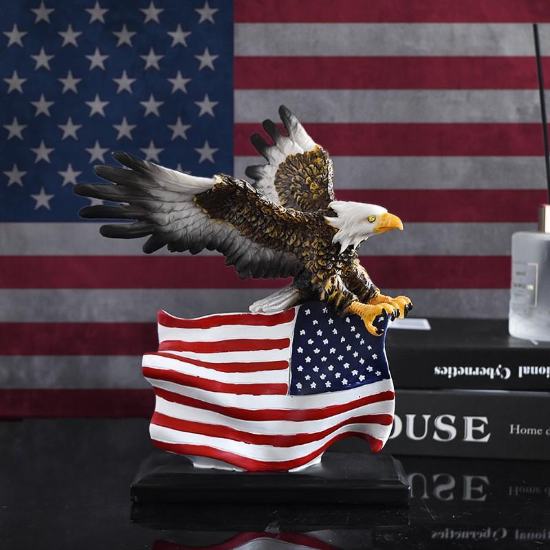 Resin Eagle Sculpture With American Flag Motif Decorative Figurine Living Room Office Independence Day Display
