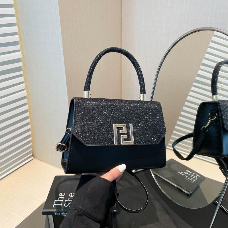 New Versatile Women's Bag Fashion Casual Handbag To Work Commuter Bag Ins Small Square Bag Messenger Bag