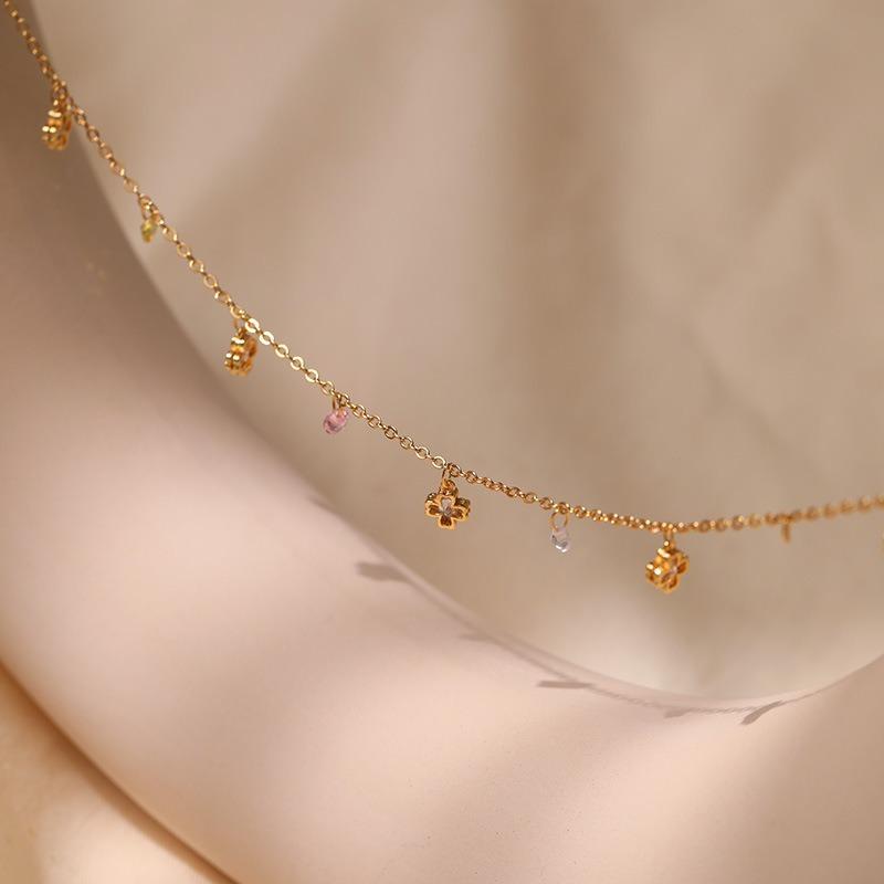 K Gold Plated Copper Zircon Flower Fashion Simple Necklace For Women
